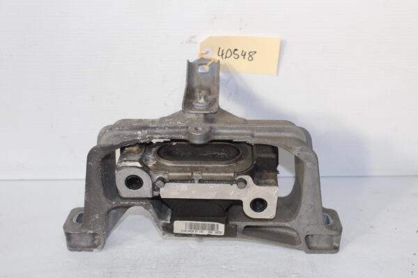 Mercedes Benz W176 W117 A45 CLA45 AMG M133 Engine Mount Support A2462402417