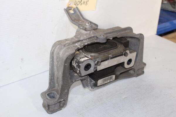Mercedes Benz W176 W117 A45 CLA45 AMG M133 Engine Mount Support A2462402417