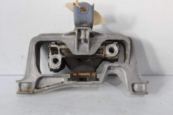 Mercedes Benz W176 W117 A45 CLA45 AMG M133 Engine Mount Support A2462402417