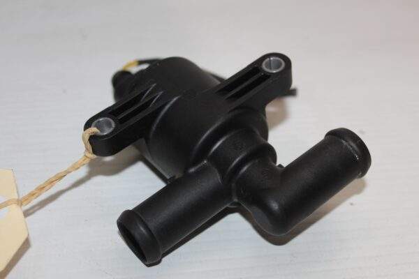 Audi Volkswagen Coolant Shut Off Control Valve 4H0 121 671 D
