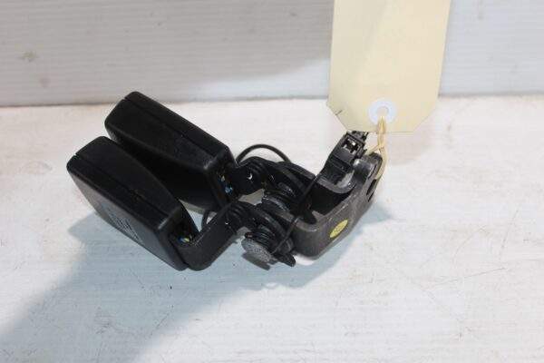 Audi 8V A3 S3 RS3 / Volkswagen MK7 Rear Centre Seat Belt Buckle 8V0 857 739 Q