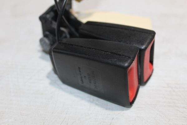 Audi 8V A3 S3 RS3 / Volkswagen MK7 Rear Centre Seat Belt Buckle 8V0 857 739 Q