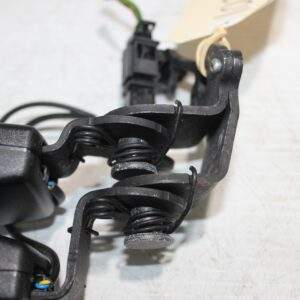 Audi 8V A3 S3 RS3 / Volkswagen MK7 Rear Centre Seat Belt Buckle 8V0 857 739 Q - Image 3