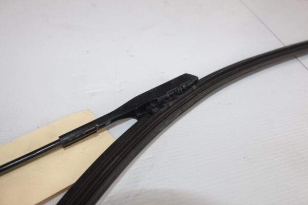 Audi 8R Q5 SQ5 Front Left Wiper Arm Assembly 8R2 955 407 B