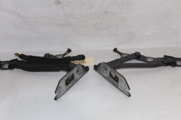 Audi 8T 8F A5 Bootlid Hinge Pair 8F0 827 301 B, 8F0 827 302 B