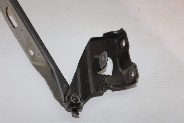 Audi 8T 8F A5 S5 B8 A4 Bonnet Hood Hinge Bracket Pair 8T0823302E, 8T0823301E