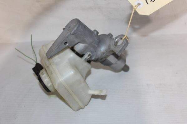 Audi 8T 8F A5 8R Q5 SQ5 Brake Master Cylinder 8K0 611 301 A