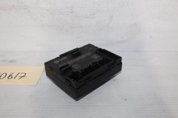 Audi 8T 8F A5 S5 A4 Front Right Driver Door Control Module 8T0 959 793 P