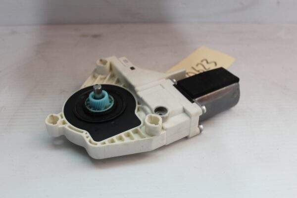 Audi A5 S5 RS5 A4 A6 Q7 Front Right Window Regulator Motor 8T0 959 802 B