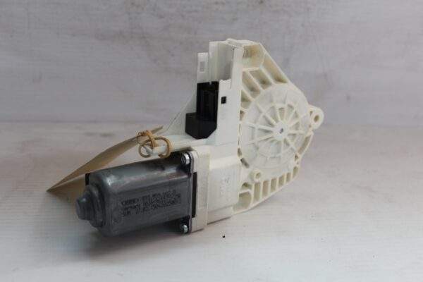 Audi A5 S5 RS5 A4 A6 Q7 Front Right Window Regulator Motor 8T0 959 802 B