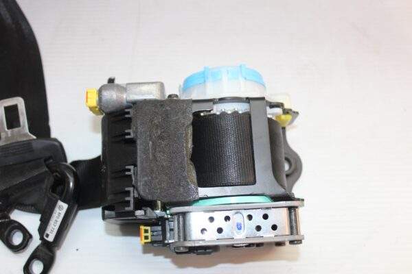 Audi 8F A5 Front Seat Belt Pre-Tensioner Assembly 8F1 857 705 AD