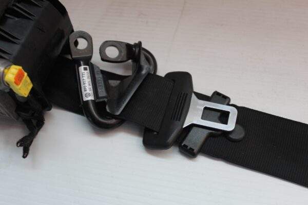 Audi 8F A5 Front Seat Belt Pre-Tensioner Assembly 8F1 857 705 AD