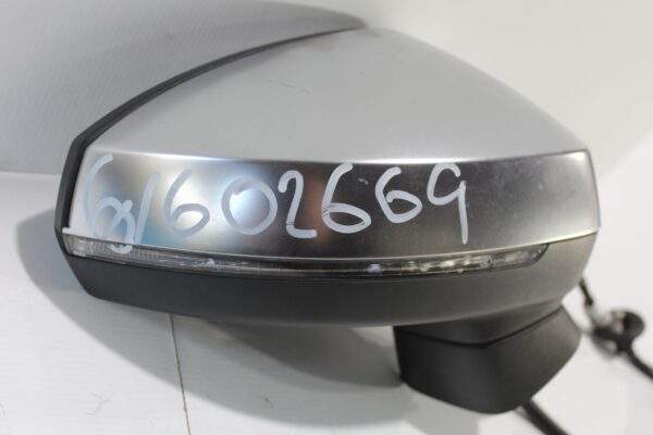 Audi 8V A3 S3 RS3 Right Wing Mirror 8V5 857 410 A