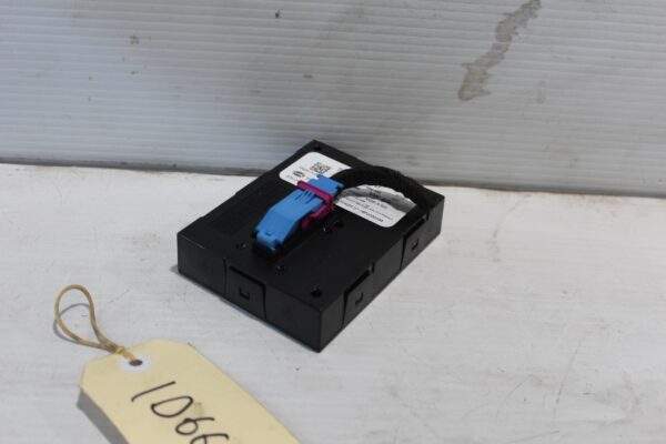 Audi 8V A3 S3 RS3 / VW Mk7 Golf KESSY Start Auth Module  5Q0 959 435 B