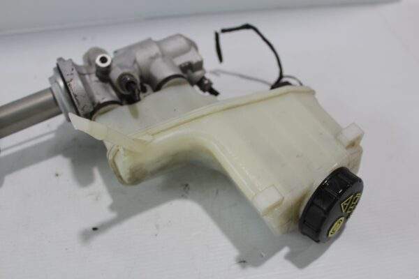 Audi 8 A3 S3 RS3 / Volkswagen Mk7 Golf Brake Master Cylinder 5Q2 611 301 G