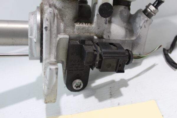 Audi 8 A3 S3 RS3 / Volkswagen Mk7 Golf Brake Master Cylinder 5Q2 611 301 G