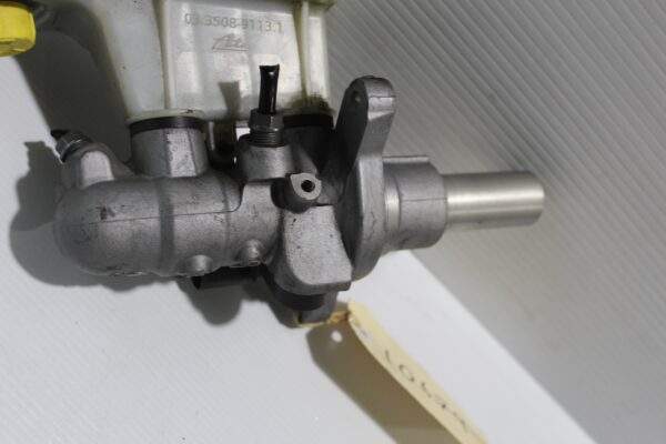 Audi 8 A3 S3 RS3 / Volkswagen Mk7 Golf Brake Master Cylinder 5Q2 611 301 B