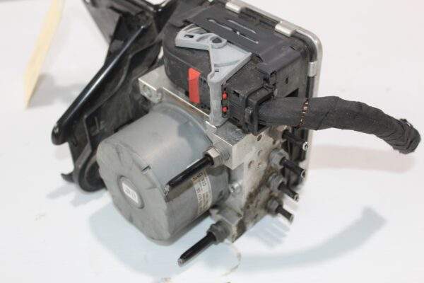 Audi 8V A3 S3 / Volkswagen Mk7 Golf ABS Pump Unit 5Q0 614 517 CE