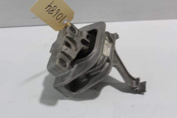 Audi 8V S3 / Volkswagen Golf Mk7 R Engine Motor Mount 5Q0 199 262 BE