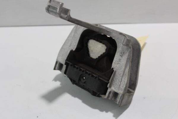 Audi 8V S3 / Volkswagen Golf Mk7 R Engine Motor Mount 5Q0 199 262 BE