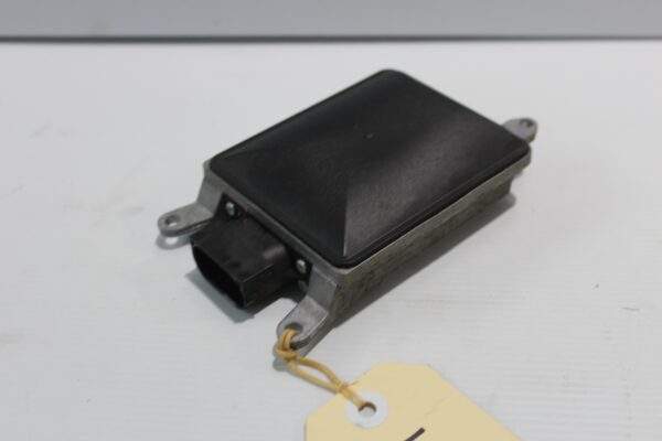 Audi A4 A5 Q5 / Porsche Macan Cayenne Blind Spot Indicator Module 8T0 907 566 B