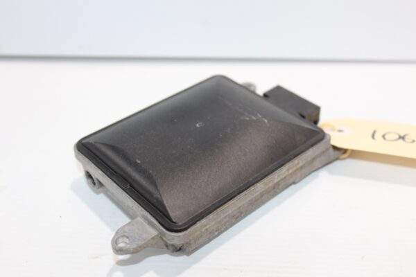 Audi A4 A5 Q5 / Porsche Macan Cayenne Blind Spot Indicator Module 8T0 907 568 B