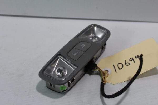 Audi A3 Q2 Q3 Interior Reading Map Light 8V0 947 111 B