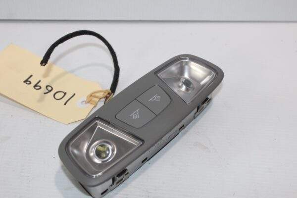 Audi A3 Q2 Q3 Interior Reading Map Light 8V0 947 111 B