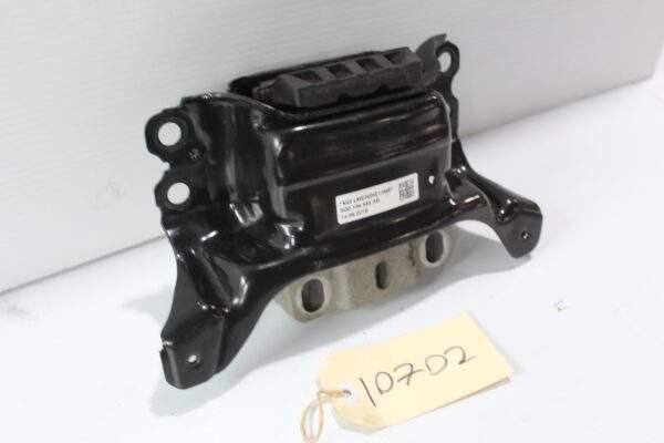 Audi 8V S3 / Volkswagen Golf Mk7 R Engine Transmission Mount 5Q0 199 555 AB