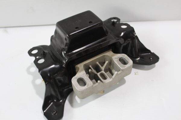 Audi 8V S3 / Volkswagen Golf Mk7 R Engine Transmission Mount 5Q0 199 555 AB