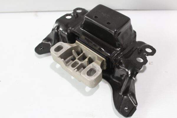 Audi 8V S3 / Volkswagen Golf Mk7 R Engine Transmission Mount 5Q0 199 555 AB