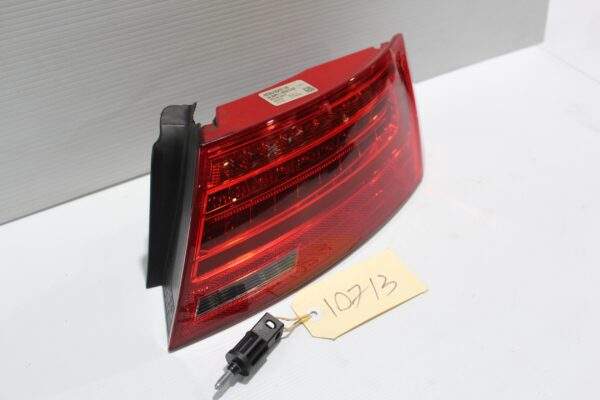 Audi 8T 8F A5 S5 Rear Right Tail Light LED 8T0 945 096 H