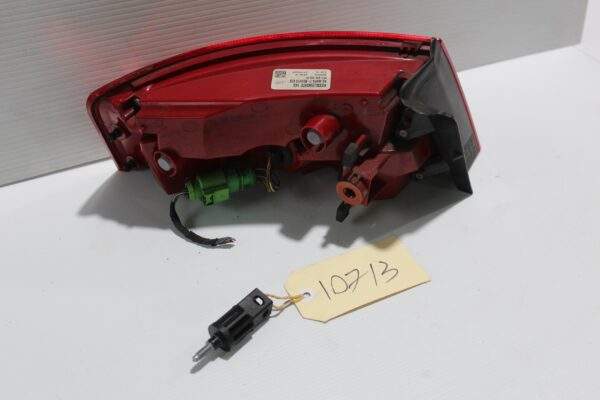 Audi 8T 8F A5 S5 Rear Right Tail Light LED 8T0 945 096 H