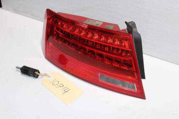 Audi 8T 8F A5 S5 Rear Left Tail Light LED 8T0 945 095 H