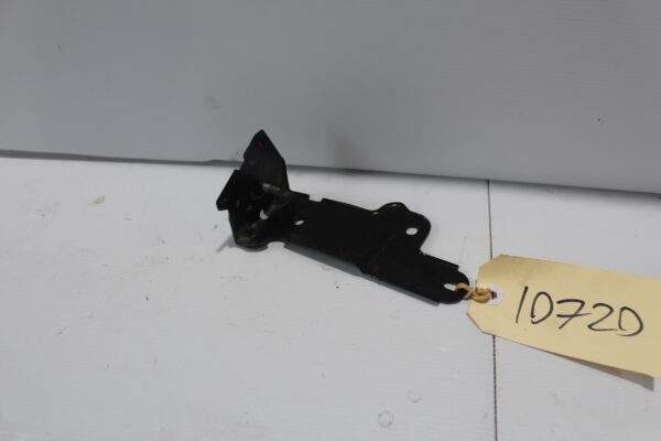 Audi 8V A3 S3 Radio Antenna Bracket 8V5 035 526 A