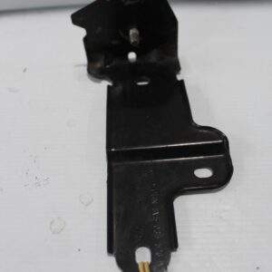 Audi 8V A3 S3 Radio Antenna Bracket 8V5 035 526 A - Image 3