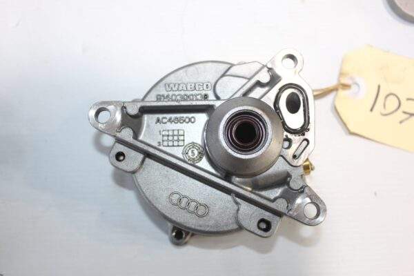 Audi 8R SQ5 3.0TDI Oil Pickup Pump 059103BE
