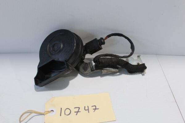 Audi 8V A3 S3 Horn with Bracket 8V0 951 230 B, 5Q0 951 223 B