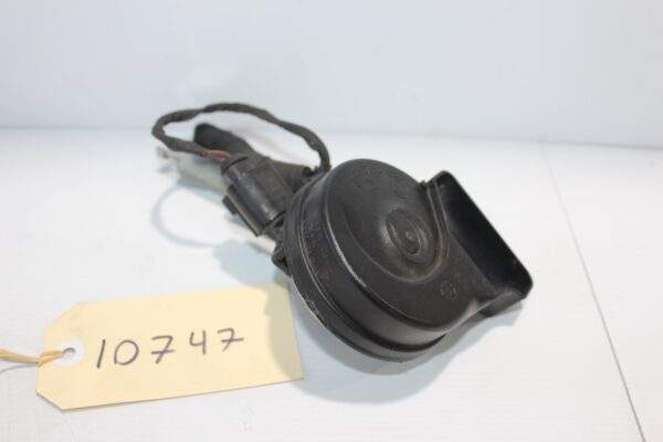 Audi 8V A3 S3 Horn with Bracket 8V0 951 230 B, 5Q0 951 223 B