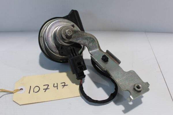 Audi 8V A3 S3 Horn with Bracket 8V0 951 230 B, 5Q0 951 223 B