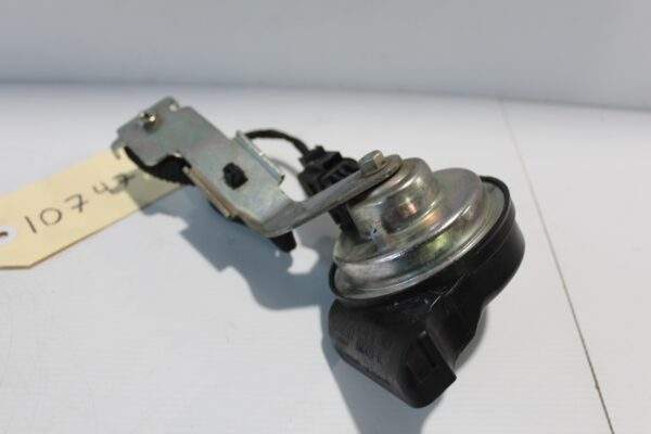 Audi 8V A3 S3 Horn with Bracket 8V0 951 230 B, 5Q0 951 223 B