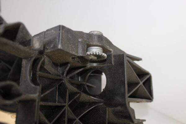 Audi 8T 8F Right Headlight Support Bracket Complete 8T0805608R, 8T0955102D