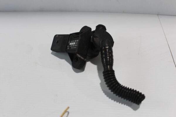 Audi Bentley Volkswagen Porsche Brake Vacuum Pressure Sensor 036 906 051 G