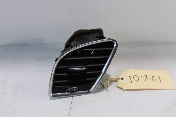 Audi A4 A5 Left Passenger Dash Air Vent 8T2 820 901 G