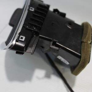 Audi A4 A5 Left Passenger Dash Air Vent 8T2 820 901 G - Image 3