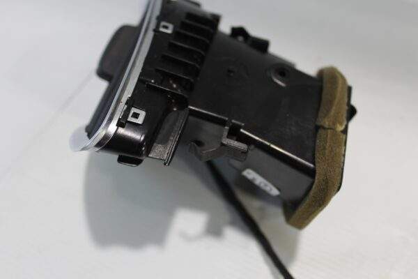 Audi A4 A5 Left Passenger Dash Air Vent 8T2 820 901 G