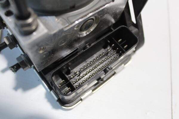 Audi 8V S3 Facelift ABS Pump Unit 8V0 614 517 C