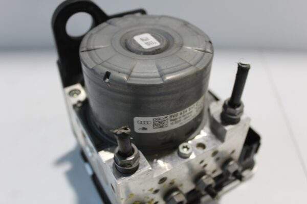 Audi 8V S3 Facelift ABS Pump Unit 8V0 614 517 C