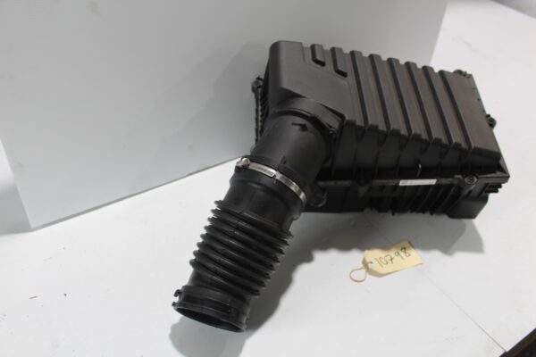 Audi RSQ3 Air box Intake Assembly 83A 129 601, 83A 129 624