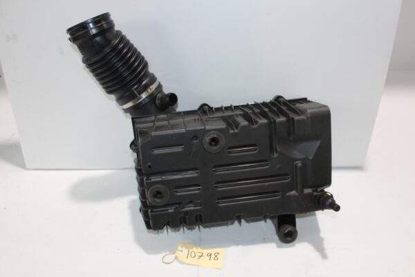 Audi RSQ3 Air box Intake Assembly 83A 129 601, 83A 129 624